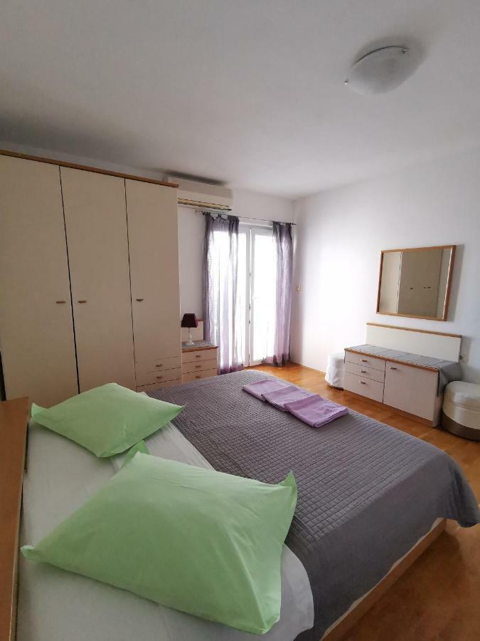 Apartments Moso Tučepi Eksteriør bilde